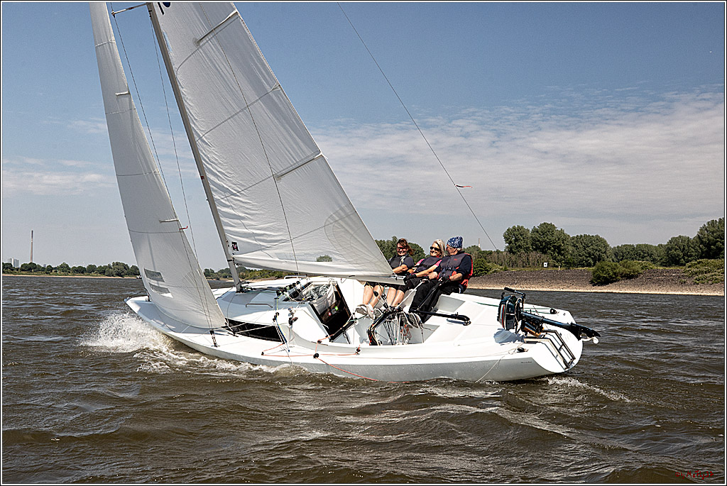 100 Jahre Rheinwoche 2022 - 4. Wettfahrt Duisburg - Wesel, 04.06.2022,